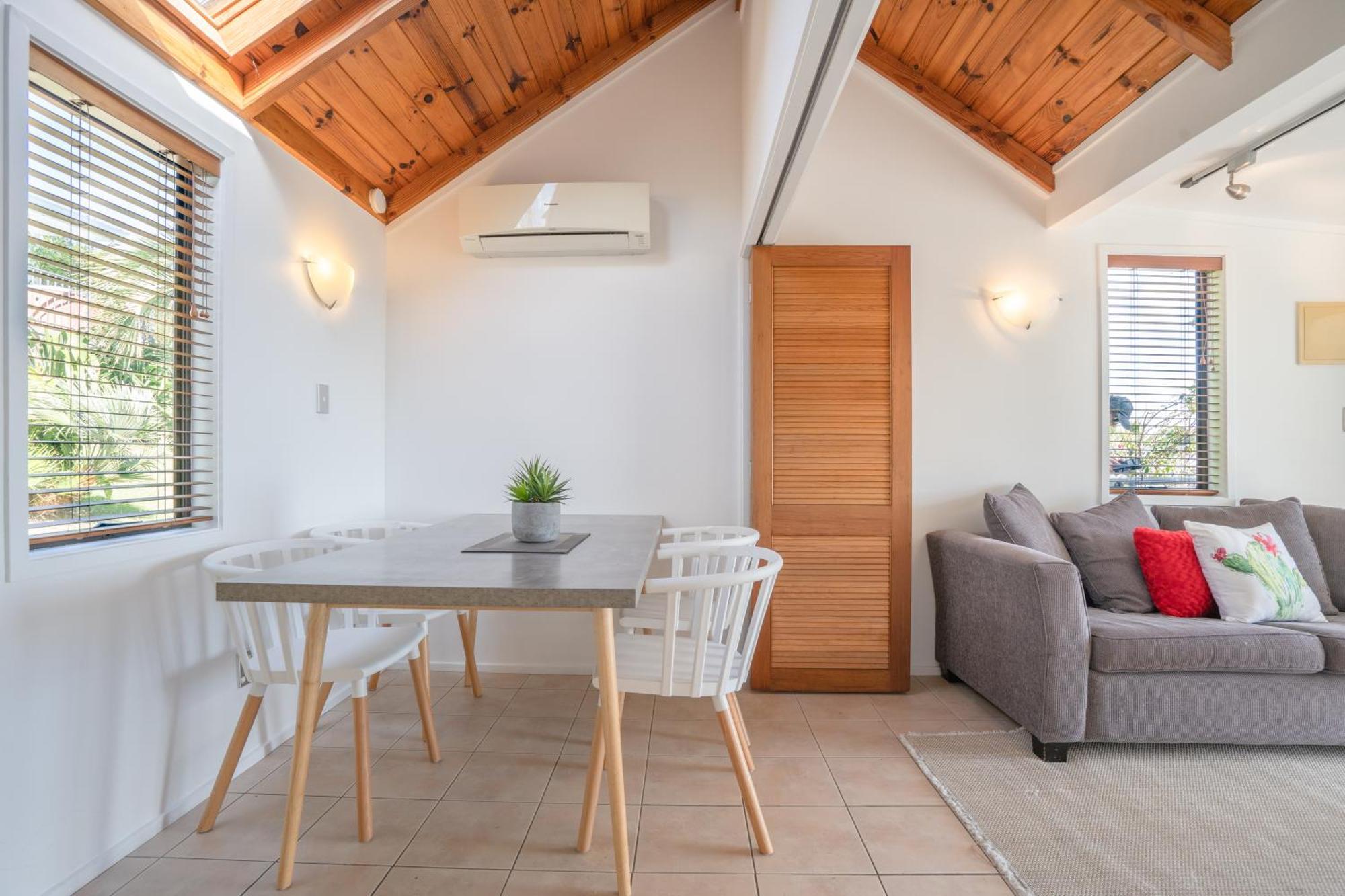 Palm Beach Cottage With Private Spa Pool Ngoại thất bức ảnh